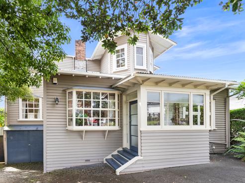 44 Huntingtree Avenue, Sandringham