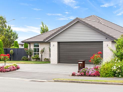 1 Four Peaks Drive, Aidanfield