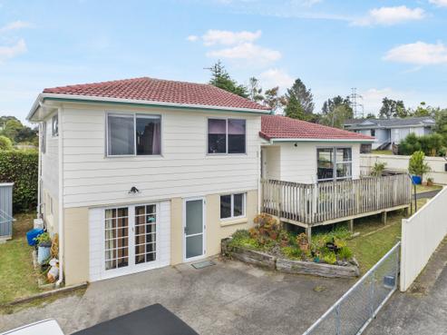 17 Cherry Tree Place, Massey