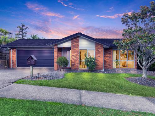 38 Jelas Road, Red Beach