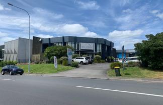Great Value Modern Office - 310 sqm