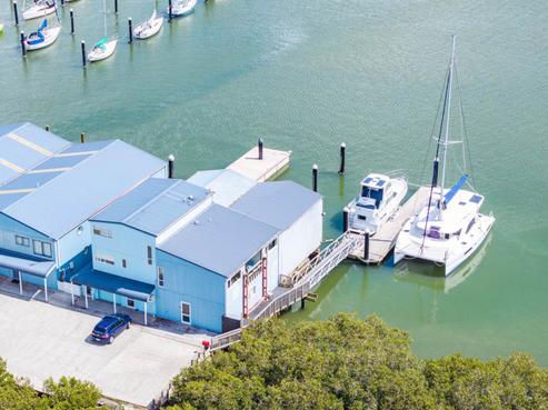 212 Riverside Drive, Parahaki