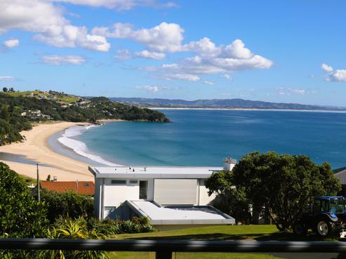 8 Kingswood Place, Langs Beach