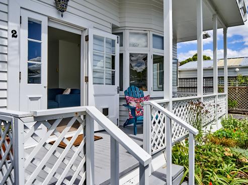 2/14 Oroua Street, Eastbourne