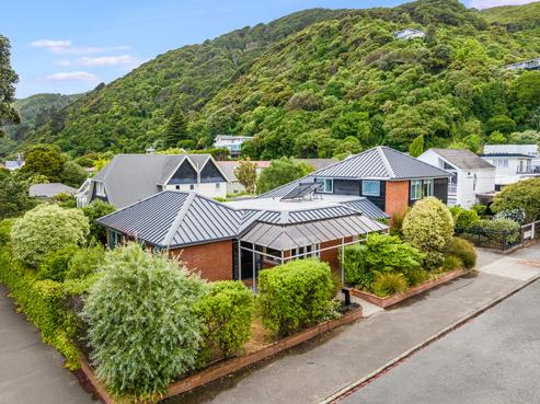 383 Muritai Road, Eastbourne