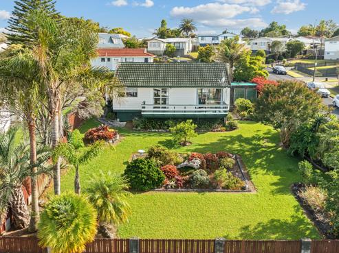 37 West View Crescent, Onerahi