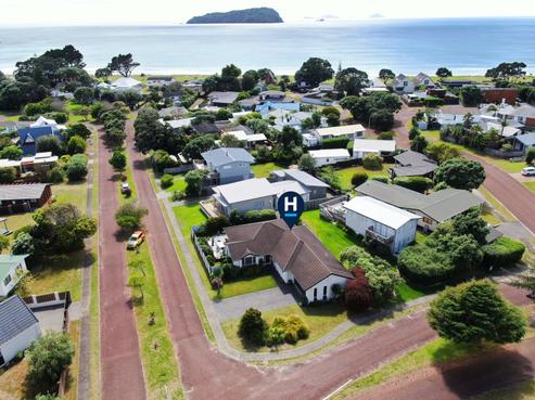 2 Mccall Avenue, Pauanui