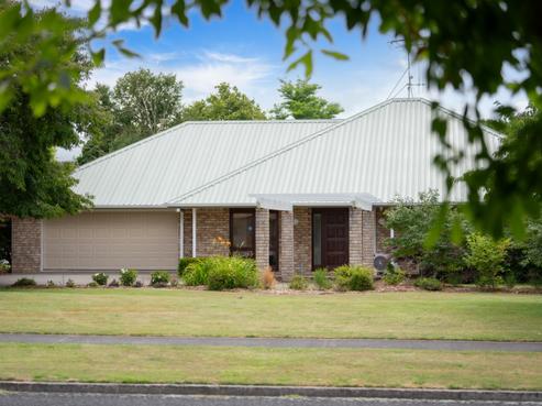 21 Cowley Drive, Leamington