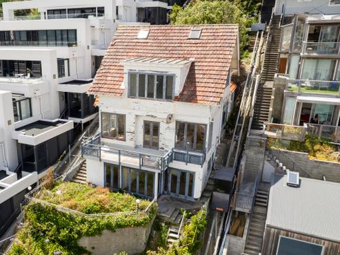 304 Oriental Parade, Oriental Bay