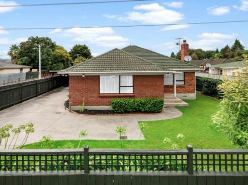 35 Clevedon Road, Papakura