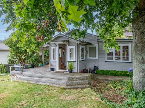 14 Kurupae Road, Hilltop