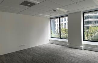 Seamless Workspace Awaits You!