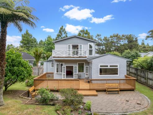 125 Woodlands Park Road, Titirangi