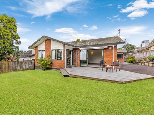 8 Millstream Drive, Henderson