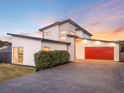 17 John Burke Drive, Aotea