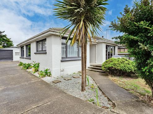 623 Tweed Street, Newfield