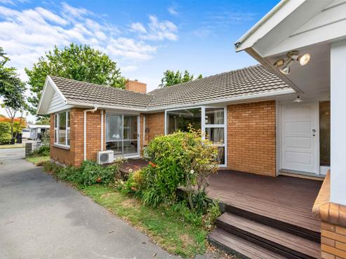 65 Woodbury Street, Russley