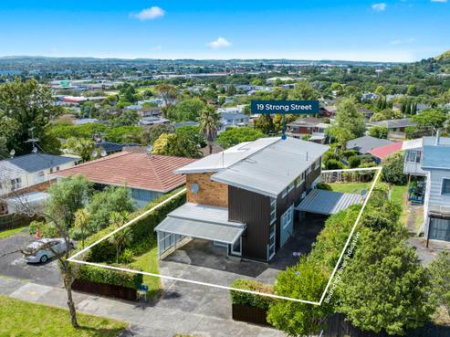 19 Strong Street, Saint Johns