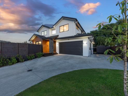 1 Duchess Way, Riverhead
