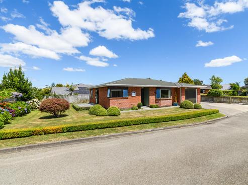 12 Barnett Drive, Marton