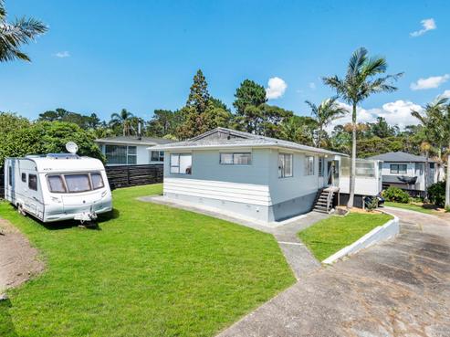 31 Allington Road, Massey