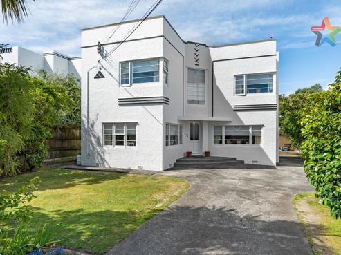 16 Marina Grove, Central Hutt