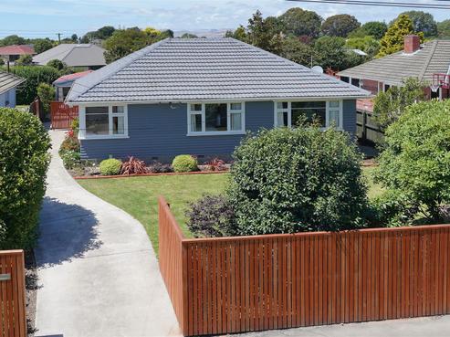 34 Charlcott Street, Burnside