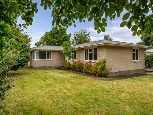 8 Longden Street, Darfield
