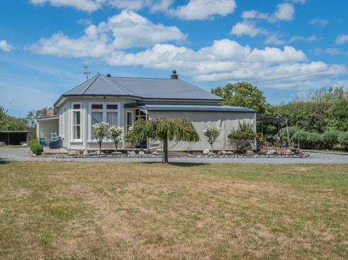 30 Wheatstone Road, Eiffelton