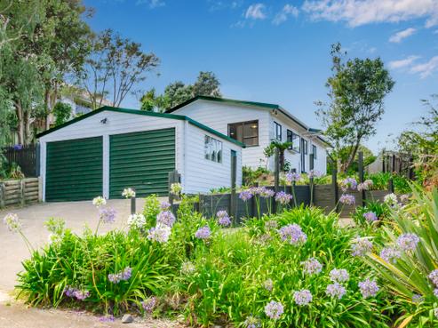84 Riwai Street, Paraparaumu