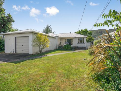 72 Wellington Road, Wainuiomata