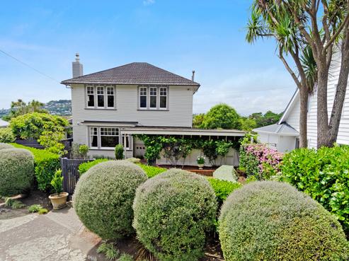 18 Homewood Crescent, Karori