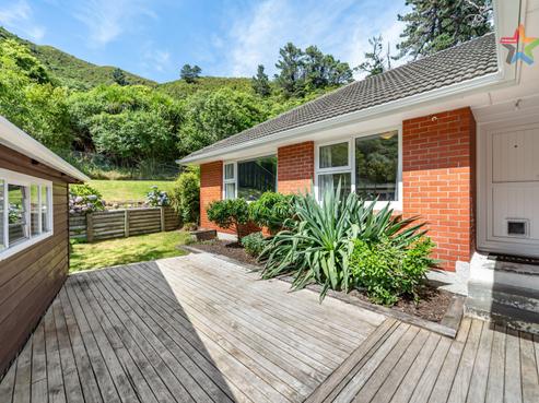 23 Holmes Grove, Naenae