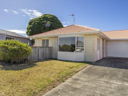 15A Dennis Taylor Court, Paraparaumu