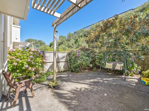 25/21 Hunters Park Drive, Three Kings
