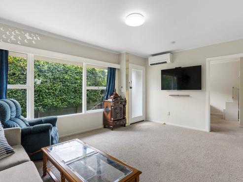 2/45 Merani Street, Narrow Neck