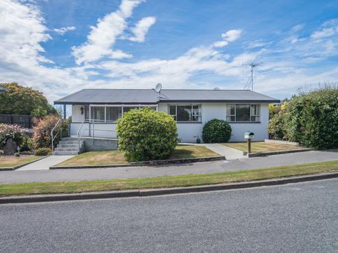 24 Balmoral Street, Marchwiel