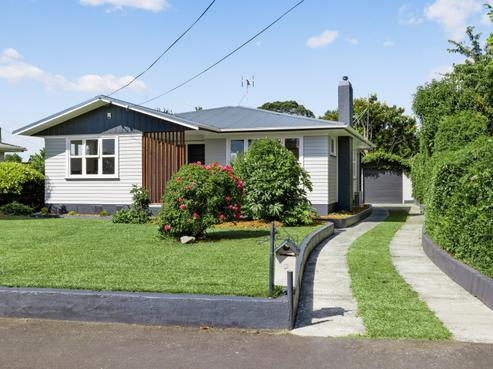 6 Carlyle Avenue, Chartwell