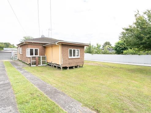 28 Huia Avenue, Forest Lake