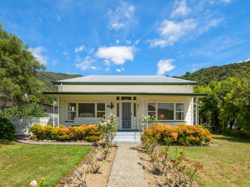 53 Main Road, Havelock