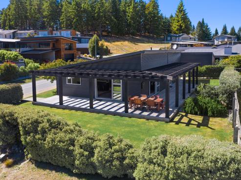 2 Pearce Place, Wanaka