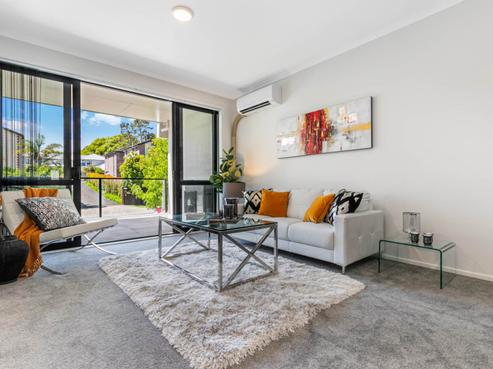 13/11 Carlos Drive, Flat Bush