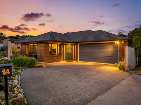 14 Tararua Close, Aotea