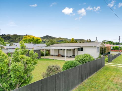 76 Brandon Street, Featherston