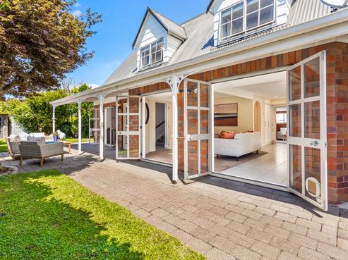 12 Motuora Road, Manly