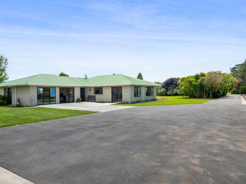 83 Brown Road, Waitara