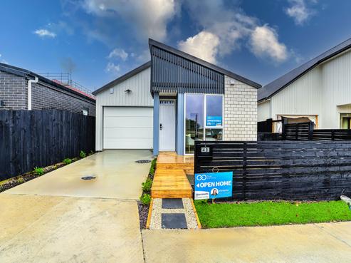 49 Puwha Street, Massey