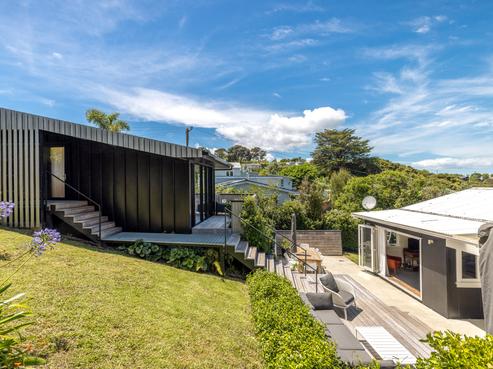 70 Queens Drive, Oneroa