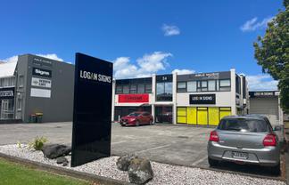 Office / Education in central Henderson