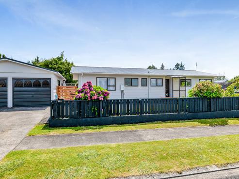 28 Kowhai Street, Inglewood